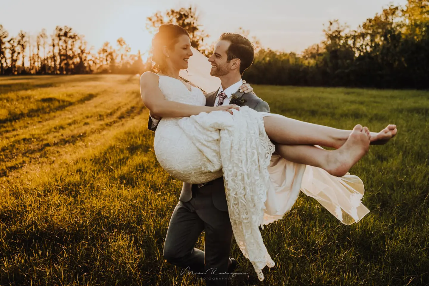 Tampa Wedding Photographer- Ashlee & Michael Aflixio - Florida Rustic Weddings_-2